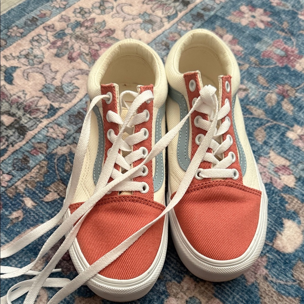 Vans women’s shoes size 6